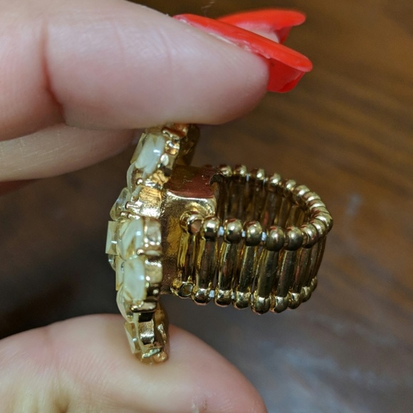 Ring - Picture 3 of 3